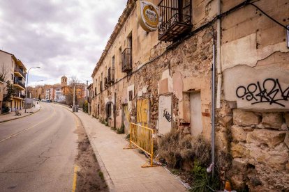 Un paseo junto al Duero sirve como muestra de la bravura de las aguas