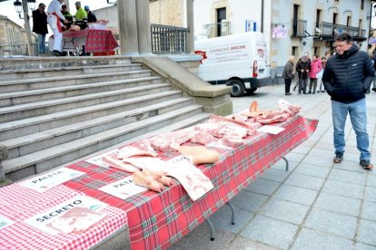 Covaleda abre su X Feria del Chorizo y el Concurso al ‘Mejor Chorizo del Mundo'