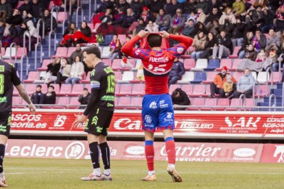 Este empate pone en peligro conseguir la plaza de ascenso directo