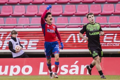 Este empate pone en peligro conseguir la plaza de ascenso directo