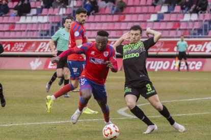 Este empate pone en peligro conseguir la plaza de ascenso directo