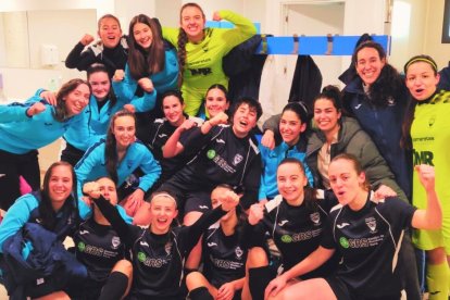 El Golmayo Camaretas Femenino celebra la victoria del pasado fin de semana.