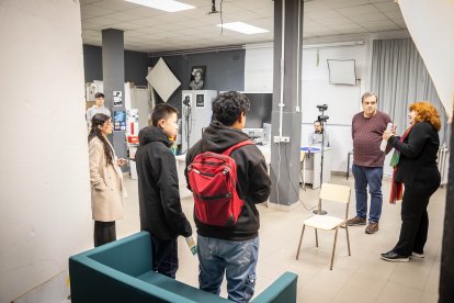 El centro abrió sus puertas para recibir a los alumnos interesados en sus bachilleratos, grados y ciclos.