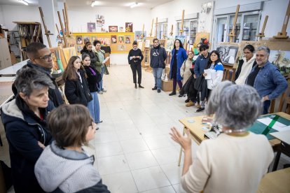 El centro abrió sus puertas para recibir a los alumnos interesados en sus bachilleratos, grados y ciclos.