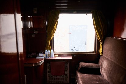 Visita de los trenes históricos del Torrenzo Express a Soria con vagones y locomotoras singulares.