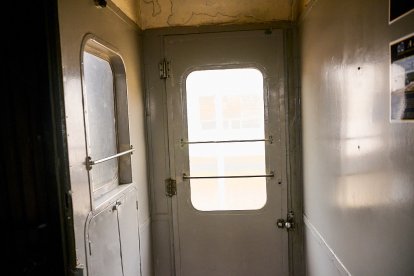 Visita de los trenes históricos del Torrenzo Express a Soria con vagones y locomotoras singulares.