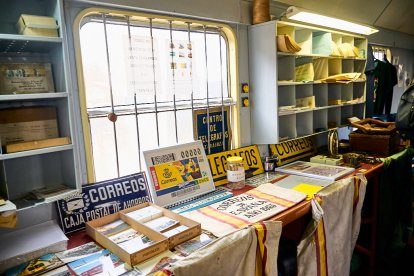 Visita de los trenes históricos del Torrenzo Express a Soria con vagones y locomotoras singulares.