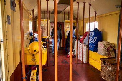 Visita de los trenes históricos del Torrenzo Express a Soria con vagones y locomotoras singulares.