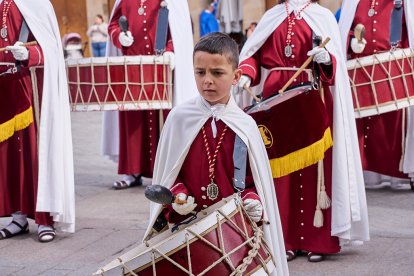 Nueve cofradías de Soria, La Rioja, Navarra y Zaragoza participaron en la XXVII Exaltación de la Corneta, Tambor y Bombo de Ágreda.