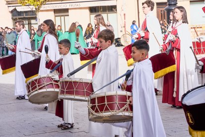 Nueve cofradías de Soria, La Rioja, Navarra y Zaragoza participaron en la XXVII Exaltación de la Corneta, Tambor y Bombo de Ágreda.