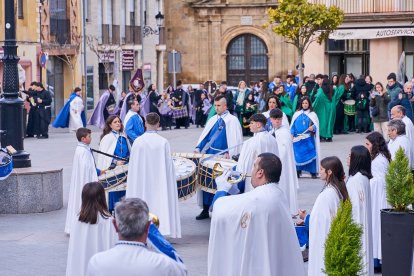 Nueve cofradías de Soria, La Rioja, Navarra y Zaragoza participaron en la XXVII Exaltación de la Corneta, Tambor y Bombo de Ágreda.