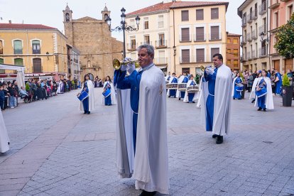 Nueve cofradías de Soria, La Rioja, Navarra y Zaragoza participaron en la XXVII Exaltación de la Corneta, Tambor y Bombo de Ágreda.