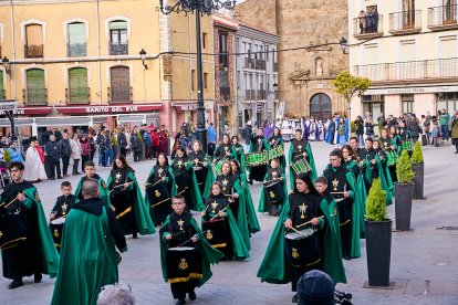 Nueve cofradías de Soria, La Rioja, Navarra y Zaragoza participaron en la XXVII Exaltación de la Corneta, Tambor y Bombo de Ágreda.