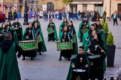 Nueve cofradías de Soria, La Rioja, Navarra y Zaragoza participaron en la XXVII Exaltación de la Corneta, Tambor y Bombo de Ágreda.