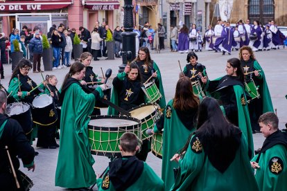 Nueve cofradías de Soria, La Rioja, Navarra y Zaragoza participaron en la XXVII Exaltación de la Corneta, Tambor y Bombo de Ágreda.