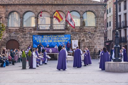 Nueve cofradías de Soria, La Rioja, Navarra y Zaragoza participaron en la XXVII Exaltación de la Corneta, Tambor y Bombo de Ágreda.