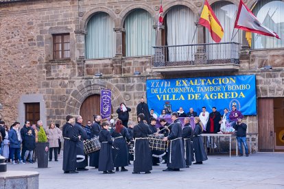 Nueve cofradías de Soria, La Rioja, Navarra y Zaragoza participaron en la XXVII Exaltación de la Corneta, Tambor y Bombo de Ágreda.
