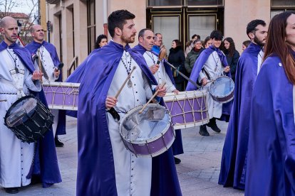 Nueve cofradías de Soria, La Rioja, Navarra y Zaragoza participaron en la XXVII Exaltación de la Corneta, Tambor y Bombo de Ágreda.