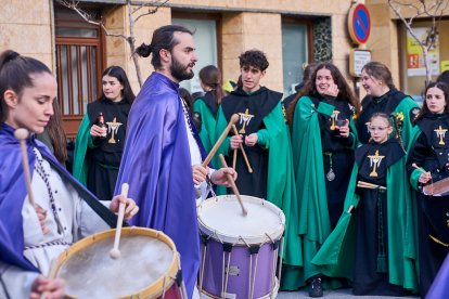 Nueve cofradías de Soria, La Rioja, Navarra y Zaragoza participaron en la XXVII Exaltación de la Corneta, Tambor y Bombo de Ágreda.