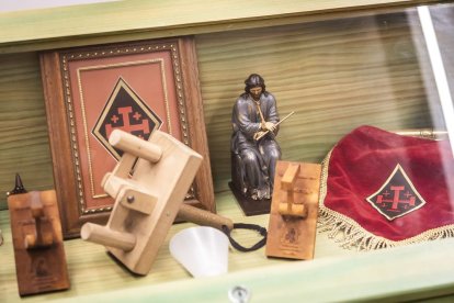 La muestra invita a la sociedad soriana a repasar la historia de esta hermandad