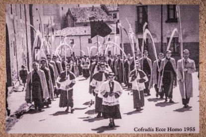 La muestra invita a la sociedad soriana a repasar la historia de esta hermandad