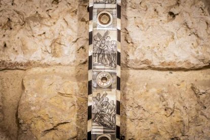 La parroquia se ubica en San Esteban de Gormaz, cuna del románico soriano