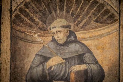 La parroquia se ubica en San Esteban de Gormaz, cuna del románico soriano