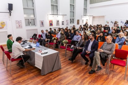 Una oportunidad para escuchar a reconocidos referentes de las artes
