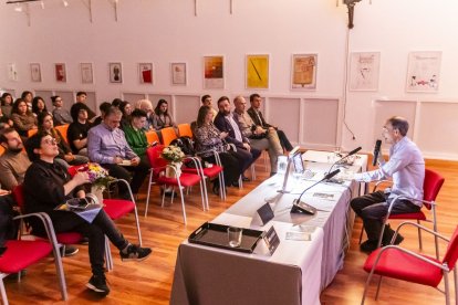 Una oportunidad para escuchar a reconocidos referentes de las artes