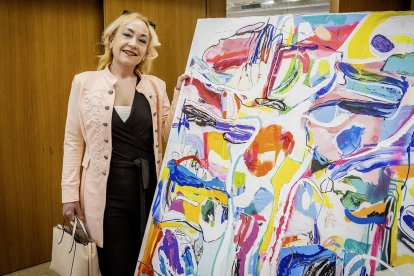 La obra está llena de color y pinceladas libres