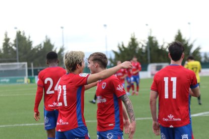 Goleada del filial rojillo para sellar el play-off