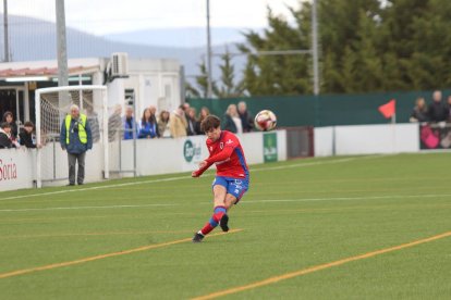 Goleada del filial rojillo para sellar el play-off