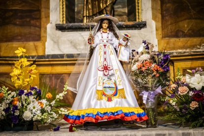 La procesión recorrió las calles del Calaverón