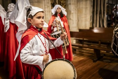 La procesión recorrió las calles del Calaverón