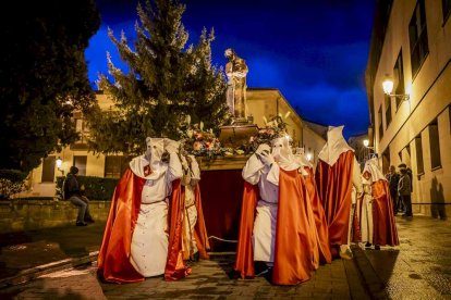 Las Cofradías pudieron realizar su recorrido pese a las inclemencias del tiempo