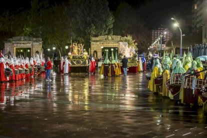 Las Cofradías pudieron realizar su recorrido pese a las inclemencias del tiempo