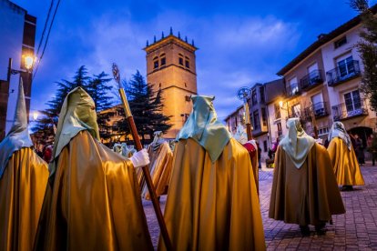 Ambas cofradías pudieron completar su procesión pese a las complicaciones