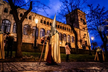 Ambas Cofradías pudieron completar su procesión pese a las complicaciones