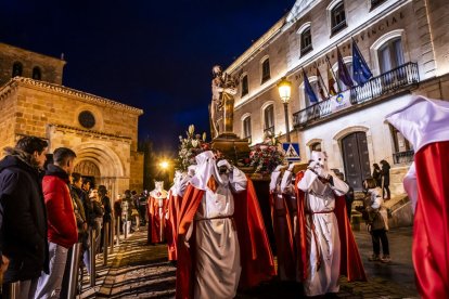 Ambas Cofradías pudieron completar su procesión pese a las complicaciones
