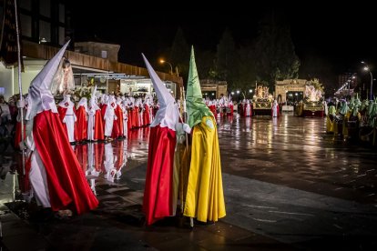Ambas Cofradías pudieron completar su procesión pese a las complicaciones