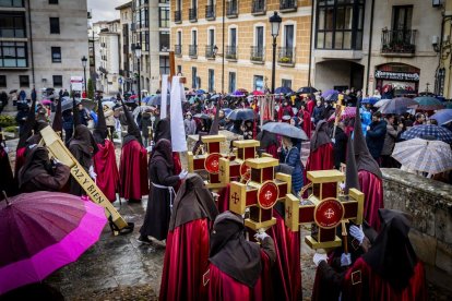 El desfile partió de la iglesia de Santo Domingo