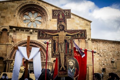 El desfile partió de la iglesia de Santo Domingo