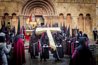 El desfile partió de la iglesia de Santo Domingo