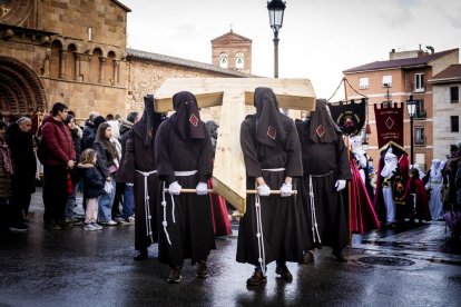 El desfile partió de la iglesia de Santo Domingo