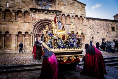El desfile partió de la iglesia de Santo Domingo