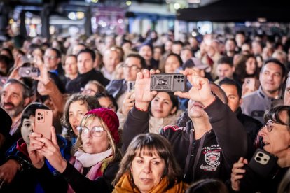 Duncan Dhu hicieron las delicias de una plaza Mariano Granados abarrotada