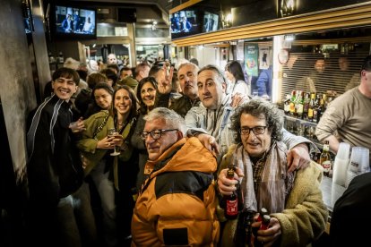 Duncan Dhu hicieron las delicias de una plaza Mariano Granados abarrotada