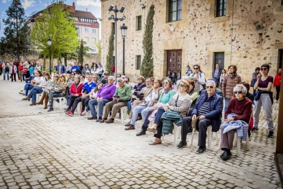 El acto forma parte de los actos del Día de la Comunidad organizados por la Asociación de Vecinos del Calaverón