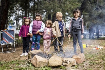 La romería congregó a una multitud en el paraje de Campiserrado