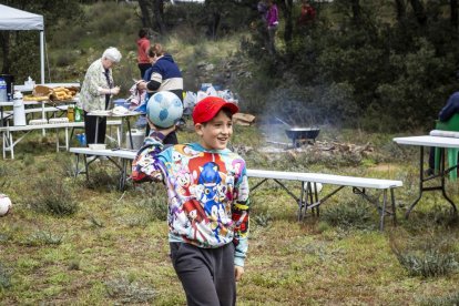 La romería congregó a una multitud en el paraje de Campiserrado